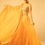 Nidhi Shah Instagram - 🧡🧡