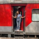 Nidhi Shah Instagram – Travelled after ages on a train, the experience of travelling in a train with your friends or family is incomparable ❤️ 
#goodtimes