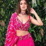 Nidhi Shah Instagram - PINKTASTIC✨🌸✨ . . . . . . Shoot for @fablookmagazine Styled by @milliarora7777 Assisted by @vrinda_budhiraja Mua @sapnachugh1 Hair @monashairandbeauty Outfit @nidhhi_l_mahajan Jewels @sonisapphire Shot by @artographybysagar Assisted by @pratikmadan.photo Location @invisiblegastronomybar