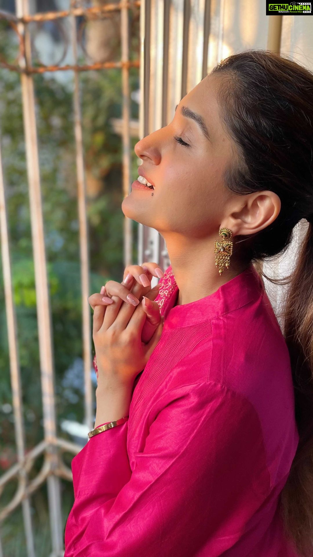 Nidhi Shah Instagram - No regrets just gratitude. Thank you 2021 💕