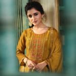 Nidhi Shah Instagram – ππ
.
.
Brand- @vinay_fashion_llp
Photographer- @narenballarphotography
Agency- @editdesign1 @meghnadugar