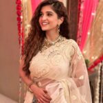 Nidhi Shah Instagram – A little dose of Kinjal ✨💕
.
.
.
📸 – @anagha_bhosale 🤗
#sareelove #weddingseason #allwhite #indianwedding #kinjaldave #kinjal #anupamaa @starplus