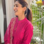 Nidhi Shah Instagram – Do it with all your heart 🌸 
.
.
Happy new year everyone 💫🪔✨ #festivevibes #diwali2021 🪔✨❤️
.
.
👠 – @fizzygoblet