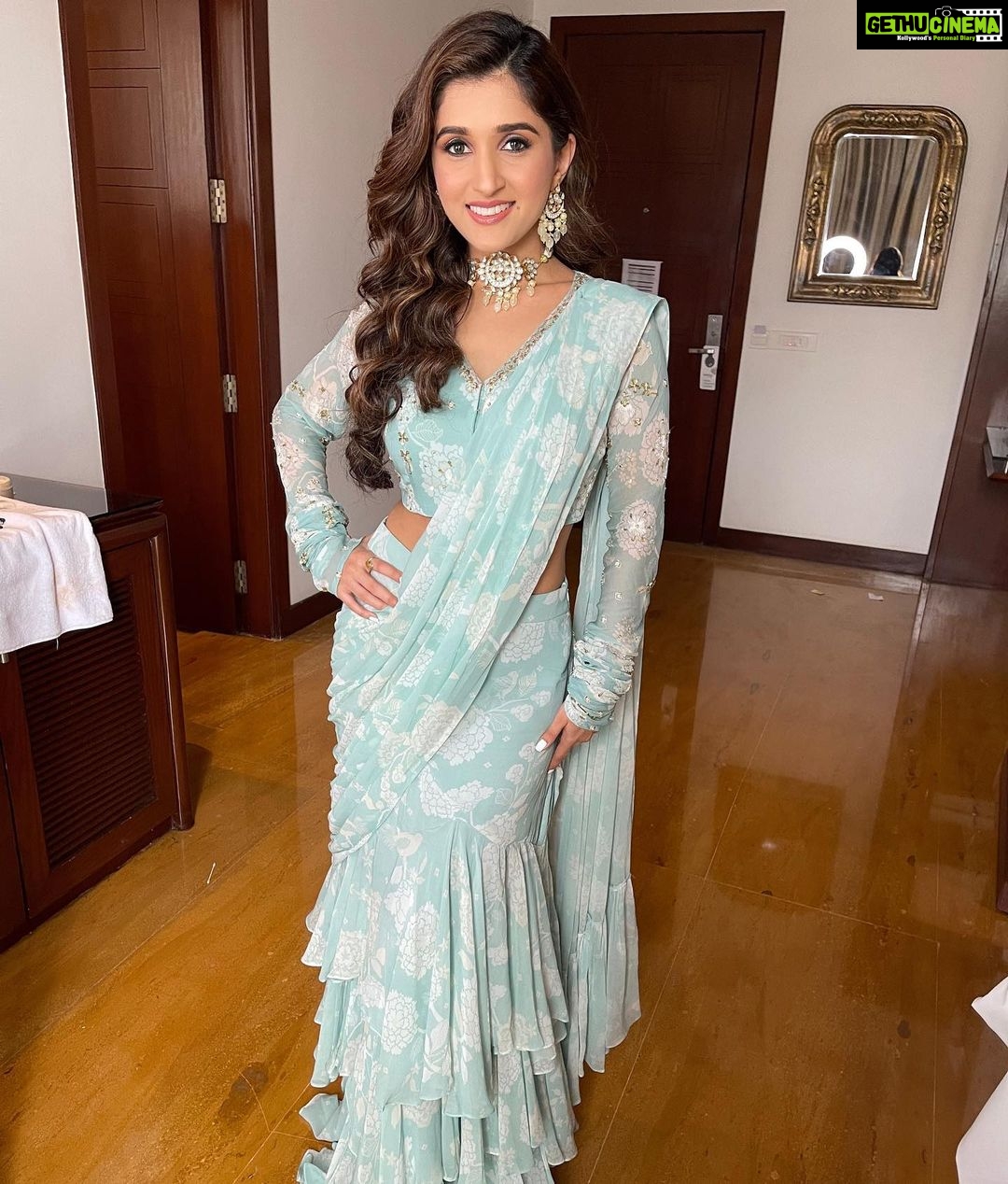 Nidhi Shah Instagram - Wherever life plants you bloom with grace 🌸✨ . . Hair and makeup by - @nishachandnanii Outfit by - @bhartis_mumbai Styledby- @akankshakawediastyle Jewerally- @minerali_store . Udaipur - The City of Lakes
