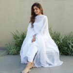 Nidhi Shah Instagram – For the love of white 🤍 
.
.
.
Wearing – @tilohri.india
📸 – @theguywithacanon