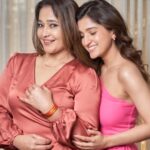 Nidhi Shah Instagram – Nothing beats the joy of sharing a special moment with your mom! This Mother’s Day, I gifted my amazing mom stunning jewelry from @miabytanishq . Hallmarked certified gold and diamonds at affordable prices that are #MomApproved! Thank you Mia by Tanishq for helping me make this day extra special for my forever queen 👑❤️ #MiaByTanishq #GiftSmartGiftMia #MomApprovedPrices  #MothersDay #ForeverBonding #JewelryLove #AffordableLuxury