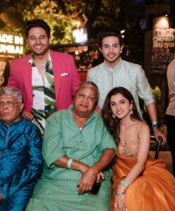Nidhi Shah Instagram - Highly considering going to the craft store and turning these pictures into a scrapbook ❤️🥰 
A sneak peek into ketki and rushad’s mehendi function 🤩 
.
.

#throwback #mehendi #bestnight #fun #anupamaa #family #wedding #love