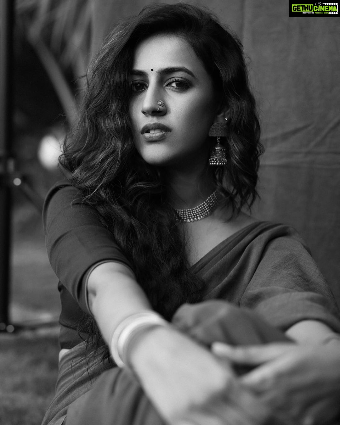 Niharika Konidela Instagram - The art of eye contact
