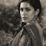 Niharika Konidela Instagram - Retro much..? . @pranav.foto @rashmitathapa @ravi_pasupuleti @makeuphairbyrahul @sunnybond @varahi_couture