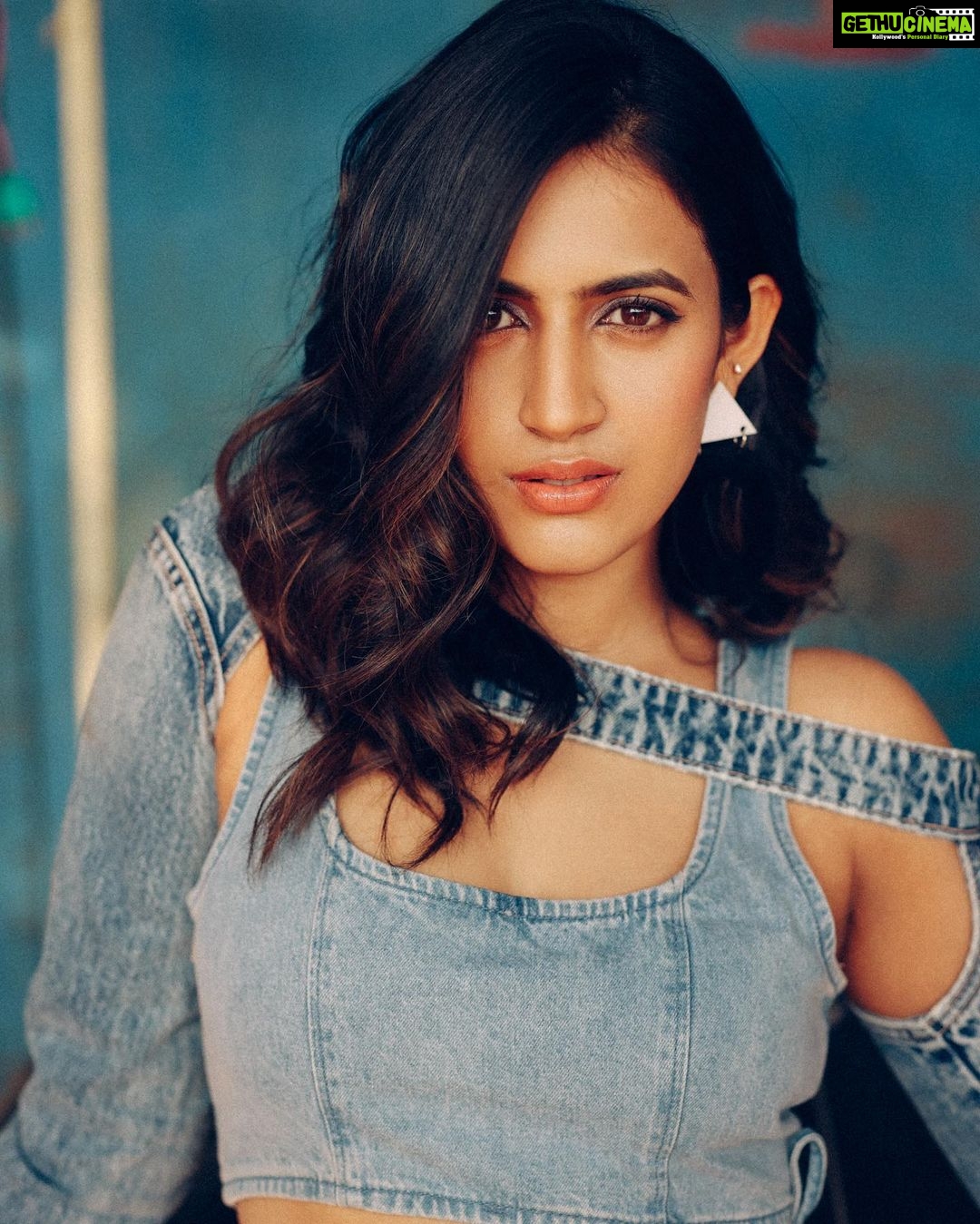 Niharika Konidela Instagram - The denim issue . Shot by @pranav.foto Styled by @rashmitathapa Accessories @spillthebead Makeup @makeuphairbyrahul Hair @ravi_pasupuleti