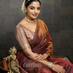 Nikhila Vimal Instagram - Vishu 🌼🍃🌱🌞 @vanithamagazine @nikhilavimalofficial photo @sreekanth_kalarickal Makeup @femy_antony__ Costume @ektha.prescilajosephchugath Jewellery @pureallure.in Styling @styledbysmiji Colour grading @michaelaerthedathu Location @hotelgrandeiris