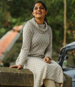 Nikhila Vimal Instagram - Jessy❤️❤️
#throwbacksaturday #2yearsofthepriest #thankfulgratefulblessed