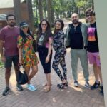 Nikita Thukral Instagram - When your trying to get the perfect pictures with your friends this is what we do before and after. Lol. 🙃😊🤣 #pictures #gratitude #funtime #ambyvalley