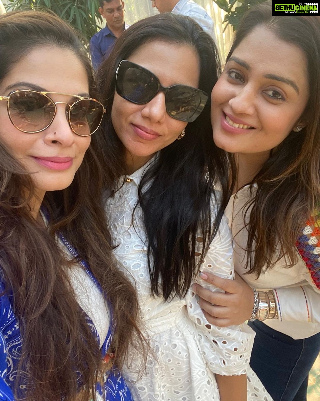 Nikita Thukral Instagram - Be yourself ,their is no one better. #gratitude #loving #actresslifestyle #2023