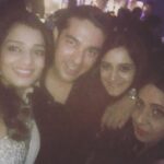 Nikita Thukral Instagram - December chills #happy#beautiful #weddingseason #christmasvibes