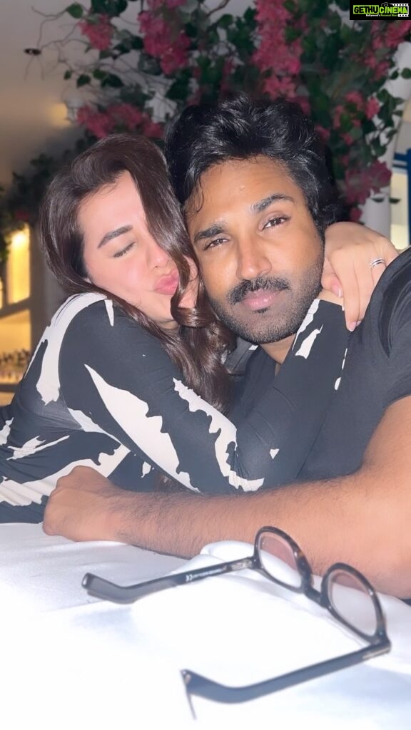 Nikki Galrani Instagram - A little bit more 🥰 A million times over 🤗 Happy Valentine’s Day my Nanu ♥️ @aadhiofficial