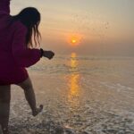 Nikki Galrani Instagram - May the sun within you shine bright this new year ✨ Happy 2023 ♥️ #FirstSunriseOfTheYear 📸 : @aadhiofficial