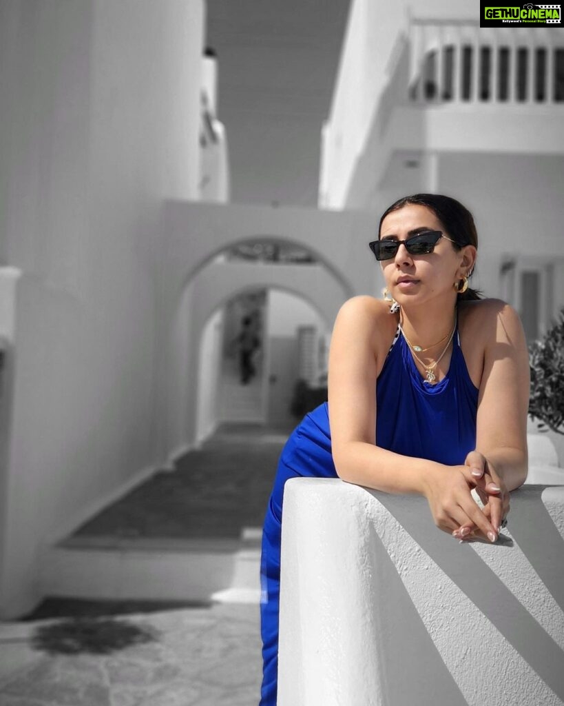Nikki Galrani Instagram - The kind of #MondayBlues I need right now 🦋 📸 : Hubby Mykonos