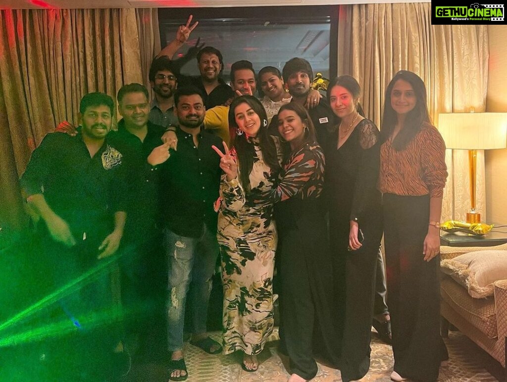 Nikki Galrani Instagram - Thank you for all the birthday love & sweet wishes you guys sent my way ♥ Truly Grateful for all of you 😘♥ Here’s a sneak peak of some lovely moments i had with my peeps ♥ P.S : My apologies I couldn’t response to all the msgs /posts but I did see & read them & it brought the biggest smile on my face 😬