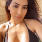 Nikki Tamboli Instagram - FLAT-TERING and don’t give a damn😎 . . . . . . #trending #bikini #casual #metime #nikkitamboli #reelkarofeelkaro #reelitfeelit