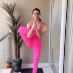 Nikki Tamboli Instagram - Happiness comes from within, not from men… . . . . . . . #happyvalentinesday #metime #yogasehihoga 🌸😝❤️🌹🧿