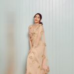 Nikki Tamboli Instagram - Delicate….🧚🏾‍♀️ . . . . . . . . . . . 📸 @vickyshinde_ @ajienkya_dalvi @wajandarr . #reels #reelsinstagram #reelitfeelit #reelkarofeelkaro #trending #trendingreels
