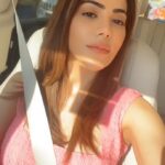 Nikki Tamboli Instagram - The sweetest kisses are from the Sun ☀️💋 . . . . . . . . . . . . . . . . . . . #sunkissed #cosy #shine #sunnyday #nikkitamboli