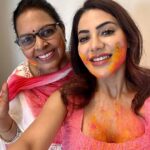Nikki Tamboli Instagram - Happy holiiiiiii💙💚💛❤️🧡💜💗 . . #happyholi #buranamanoholihai