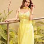 Nikki Tamboli Instagram - 🧁 . . . . . . . . . . . . . . #nikkitamboli #yellow #indian #love #happiness