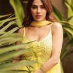 Nikki Tamboli Instagram - 🧁 . . . . . . . . . . . . . . #nikkitamboli #yellow #indian #love #happiness
