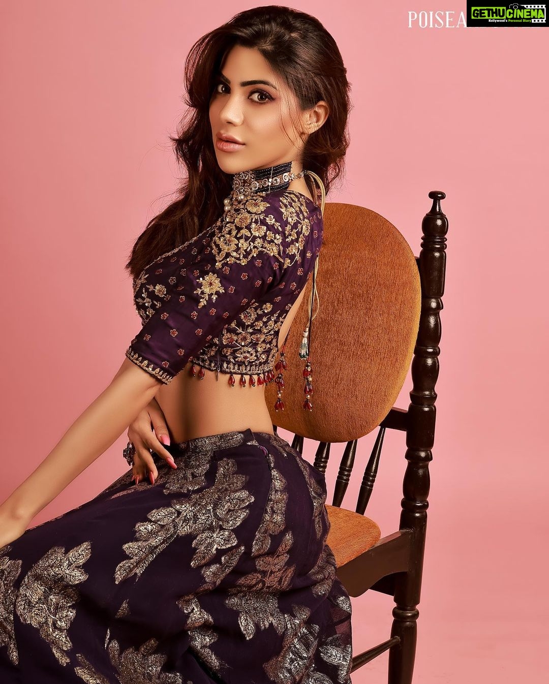 Nikki Tamboli Instagram - πππ . Magazine: @poiseandstylemag Cover star: @nikki_tamboli Photographer: @amitkhannaphotography Styled by: @stylingbyvictor @sohail__mughal___ Assisted by: @janvijain123 Make-up: @makeupbyrishabk Hair: @hairstylist_jennny Outfit: @tantra_rj Jewellery @nehbynehaparmar Location: @maximusstudiomumbai Artist PR: @shimmerentertainment Co-ordinated by: @nadiiaamalik . . #nikkitamboli #poiseandstylemag