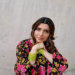 Nimrat Khaira Instagram - Dil Malanga Ishq ch tere teri gali firda Tha siyana aajkal pagal Dil mera lgda 🤍 👗@hasliofficial 💍@sakasaya_