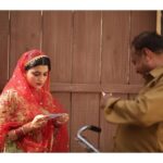 Nimrat Khaira Instagram - Veh mein neendran gawayian sohneya tere mukh da didar krke 🌸ਜੋੜੀ in Theatres ❤️ @the_rosegirl @rasa_jewels