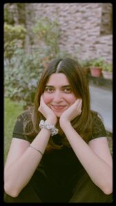 Nimrat Khaira Instagram - Dil Malanga Ishq ch tere 🤍♥️