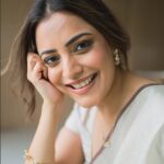 Nisha Agarwal Instagram - When your happy and you know it.. smile away ❤️