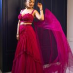 Nisha Agarwal Instagram – Lady in red… (shade of red ;) ) 

Wearing @babitamalkani 

#indianwedding #indianweddingwear #festivedressing #festiveindianwear