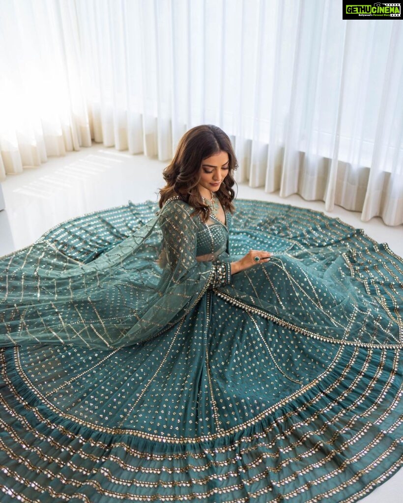 Nisha Agarwal Instagram - Princess feels ❤ #Indianwear #festiveindianwear #wedding #indianweddingwear #weddinglehenga