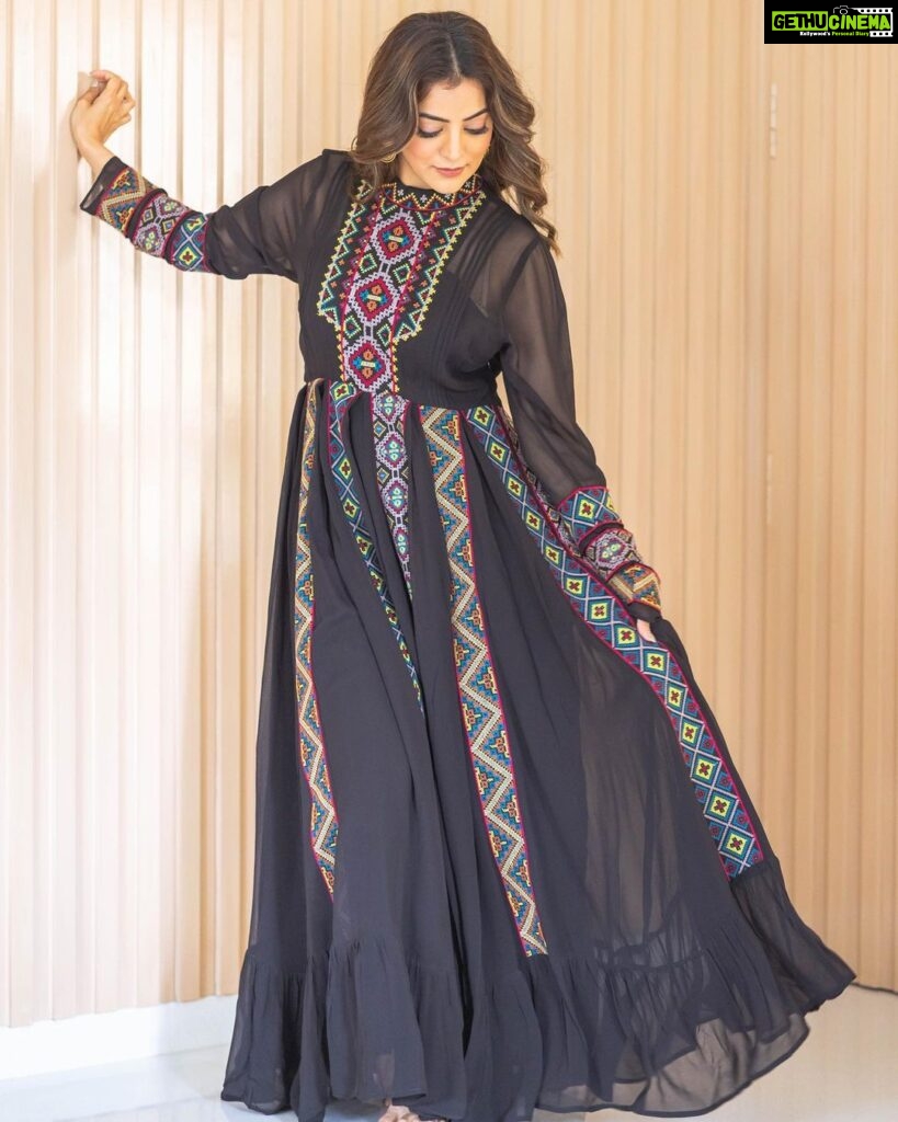 Nisha Agarwal Instagram - This @ritukumarhq dress is the perfect blend of bohemian and chic. The black sheer fabric adds so much character to the dress and the intricate thread work just pops on the black. Everything works beautifully and the sleeve details have my ❤️ #RituKumarAW22 #RituKumar #ritukumarhq #womenofrk #ad