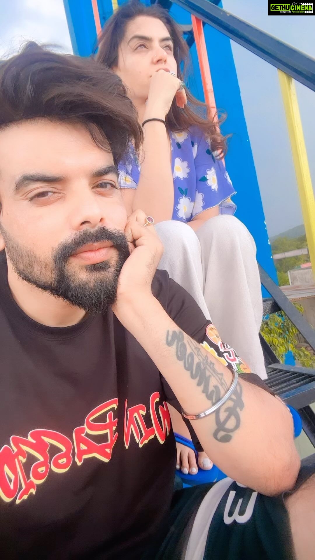 Nisha Bano Instagram - Ladayi to baad da mood 😅😅😅 @sameermahiofficial ❤️❤️❤️