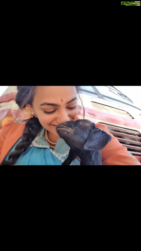 Nithya Menen Instagram - Memories from #Skylab ✨️💕 where we always had plenty of animals around