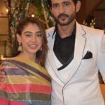 Niti Taylor Instagram – This song…👌
🎥: @nititaylor 
#hitentejwani #nititaylor #song #papamyhero #papa #love #gratitude #riprikmusic Mumbai – मुंबई