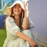 Niti Taylor Instagram – 🌼 sunny side up 🌼

…………………………………….

👗 @labelarthmod