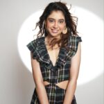 Niti Taylor Instagram - CheckMate♟️🖤 She’s capable of anything, it’s riveting🤍 #trendingreels #reelitfeelit #instagramreels #reelsinstagram #checkmate #spotlight 👗 @howwhenwearclothing