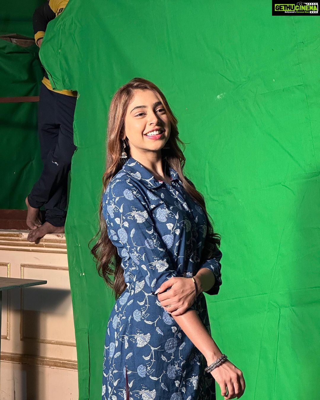 Niti Taylor Instagram - The memories are in the journey and not the destination! As today is the last day of being Prachi Kapoor in BALH2, I want to thank @ektarkapoor Mam & @balajitelefilmslimited for making my journey so memorable. Prachi was really close to my heart and being her challenged me to test my versatility.. the character showed fragility to strength and always longed for love in her relationships… My journey started when I played the role of Naina in Bade Ache Lagte Hain 1 and it was destiny to have been the lead in BALH2… I can’t be more grateful and happy to have lived full circle.. I want to thank everyone who made this journey the most memorable!! Until next time…. ❤️ Bade ache lagte hain💝 PRACHI KAPOOR🙏🏻 #prachikapoor#balh2