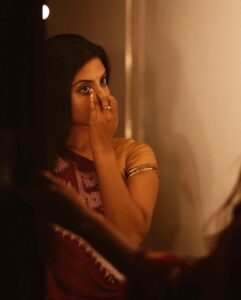 Nivedhithaa Sathish Instagram - I'm a lookalike of my papa but sometimes I see my mother in my eyes, and I love that.

Shot by - @madras_ponnu you’re god sent, my love. ♥️

Saree - @izhai_thestore
Hair by - @hemalathahairandmakeup