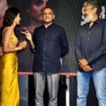 Nivedhithaa Sathish Instagram - HOW CAN I NOT!! Congratulations @ssrajamouli sir @mmkeeravani garu and the entire team of #RRR ❤️ What a moment for Indian cinema yet again! #RRR #Oscars95 🔥 @shobuy_ Thank you for this moment. To many more sir 🙌🏻