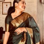 Nivetha Thomas Instagram – Saying bye to 2022 but never to an old saree! 😊
