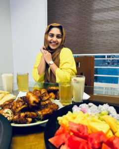 Noorin Shereef Instagram - Let the Ifthar Smiles spread 🫠 #ifthar #ramadan2023 #ramadan #ramadankareem