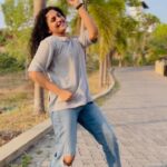 Noorin Shereef Instagram - Hope you all are having a happy and vibrant Sunday just like this Part of “ Ranjithamee” ♥️♥️ #reelitwithnoorin #reels #reelsinstagram #instalike #instadaily #instagood #instagram #reelitfeelit
