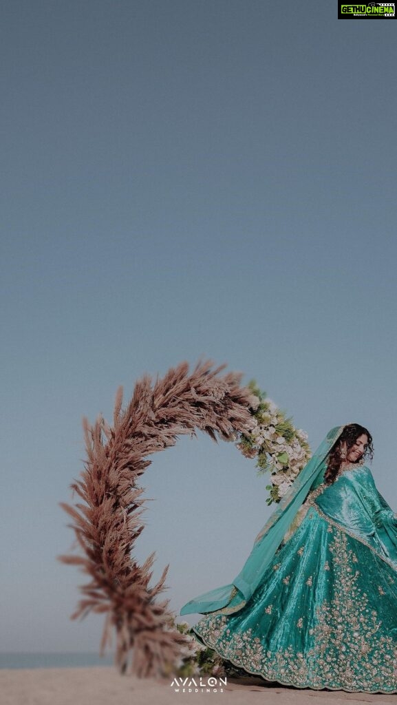 Noorin Shereef Instagram - Glimpse of #fahinoor Design & Decor @redapronevents Bride attire @ladies_planet_ Venue @malabaroceanresort @jajisqcafe #redapronevents #weddingplanner #eventplanner #keralawedding #wedmegood